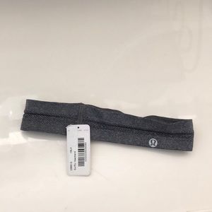 Lululemon head band. NWT